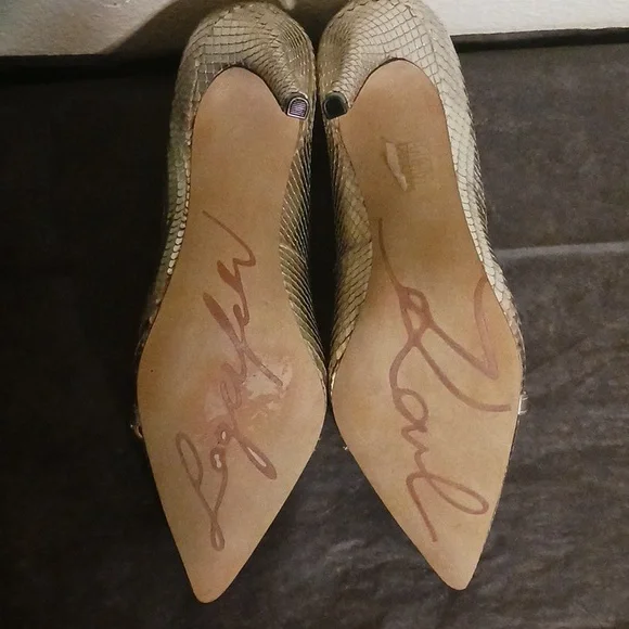 Karl Lagerfeld 6.5 Gold Heels - Picture 9 of 9